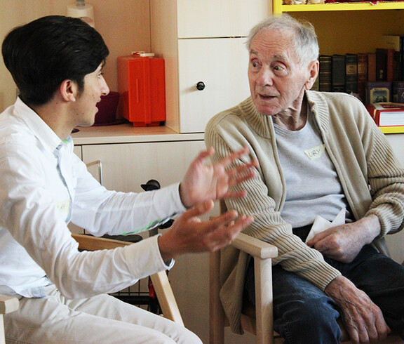 Begegnungen zwischen BewohnerInnen im Haus St. Leopold und Flüchtlingen